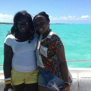 Meet your Posher, Devonah